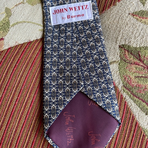 Vintage silk men’s tie - Picture 3 of 3